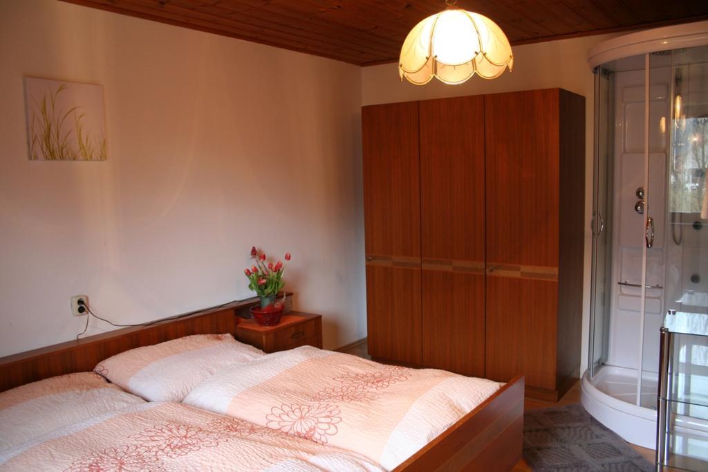 Ferienwohnungen Grabnerbauer Mondsee Habitación foto