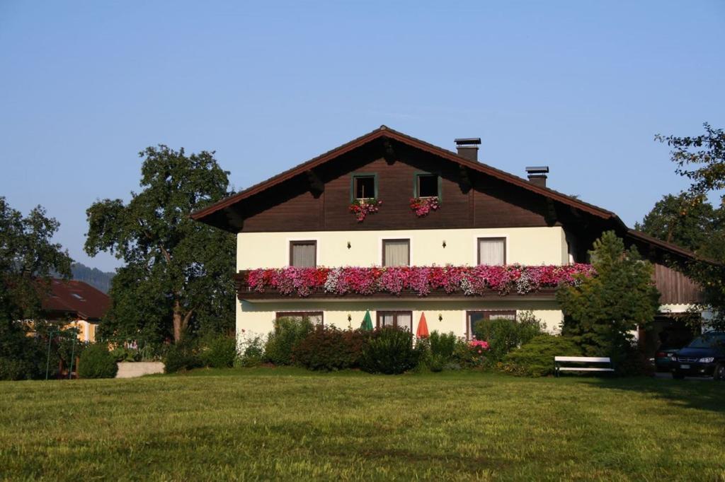 Ferienwohnungen Grabnerbauer Mondsee Habitación foto